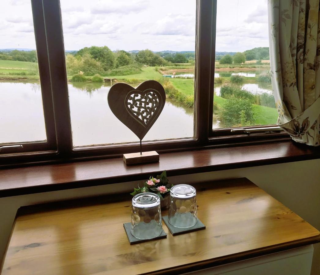 Bransford Farm Fishery & B & B Exterior foto